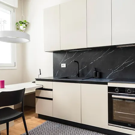 Youhosty - Zanella 68 Apartment Mailand