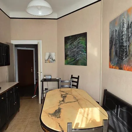 Homegallery - Elegante Milanese Апартаменты *