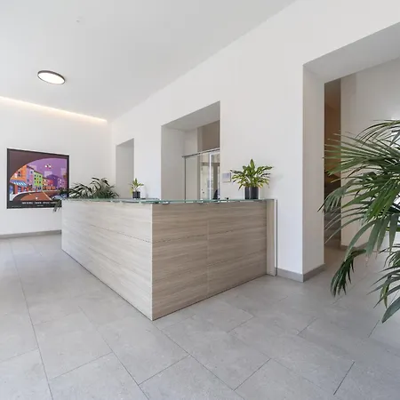 Urban Nest Apartament *