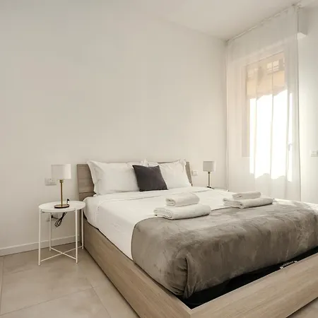 Just Urban Stays - Bilocale Moderno Navigli - Metro M2 Apartamento