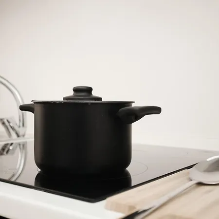 Just Urban Stays - Bilocale Moderno Navigli - Metro M2 Apartamento *