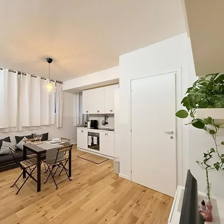 Welcome To Prestige Nel Cuore Di Apartament Mediolan