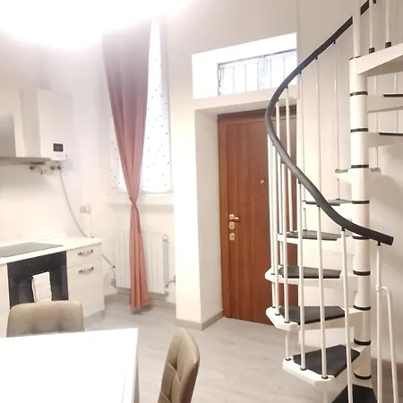 Porta Romanabocconi Lecase&vacanze Ambrosiane