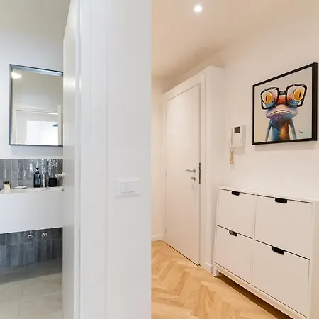 P Venezia-repubblica Trilocale Di Lusso Apartamento Milão