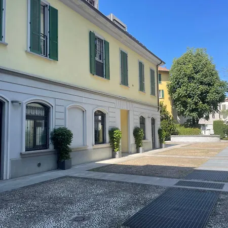 Apartament Brand New In The Center Of The Navigli *