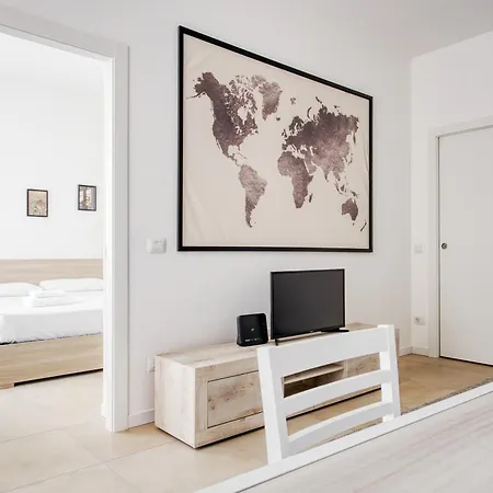 公寓 Just Urban - Bilocale Moderno Navigli - Metro M2 米兰