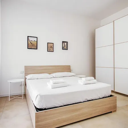 Just Urban - Bilocale Moderno Navigli - Metro M2 Apartamento *