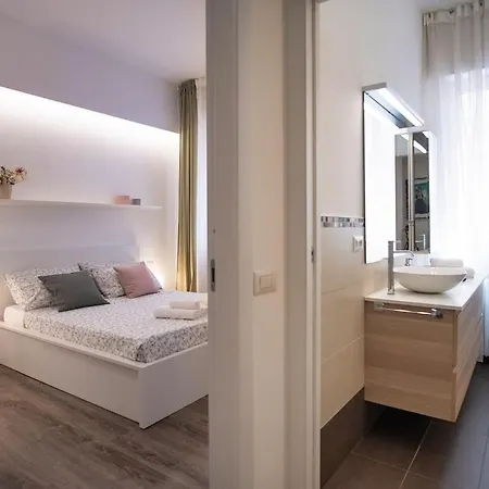 Апартаменты 10 Min Linate M4 Argonne - Citta Studi Stylish Flat *