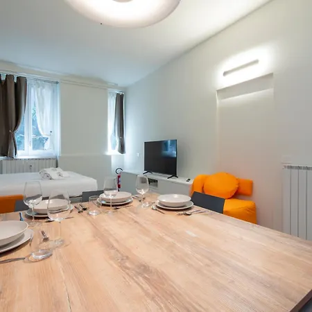 Goldoni House 6 Duomo M5 A Few Steps Away From The Subway