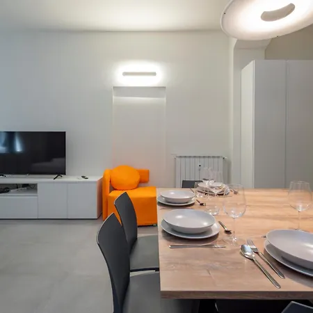 Goldoni House 6 Duomo M5 A Few Steps Away From The Subway