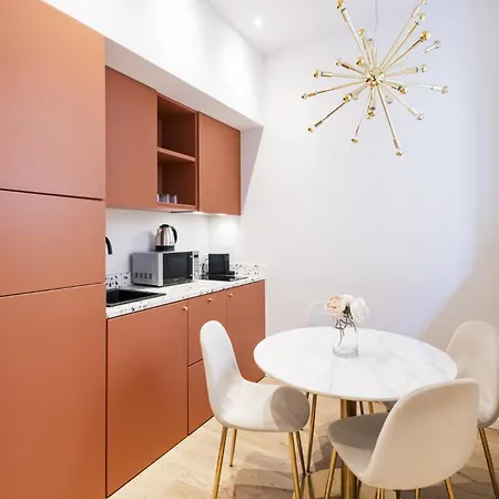 Easylife - - Borgonuovo 4 S - Centro Storico Milaan