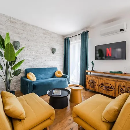 Apartament Navigli-darsena Terrazza Esclusiva Sulla Citta Mediolan