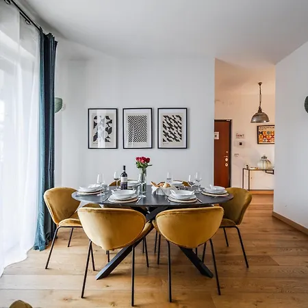 Navigli-darsena Terrazza Esclusiva Sulla Citta * Milaan