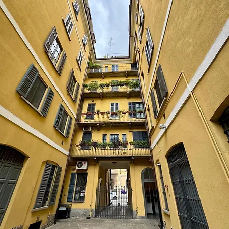 Porta Vigentina Cosy Flat Appartamento Milano