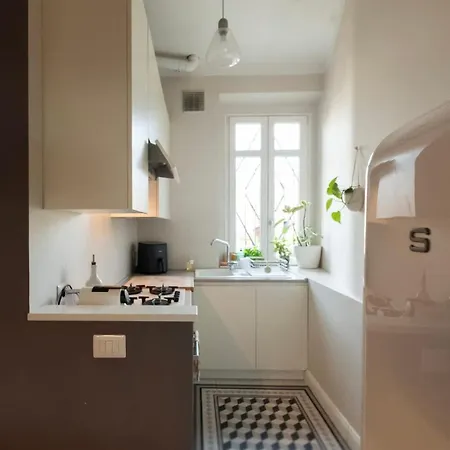 Nolo Design - Near Station *