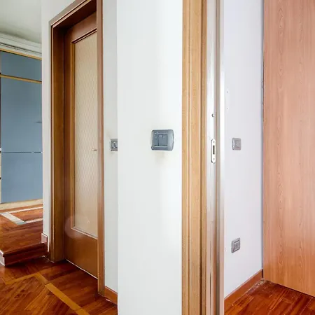 Domusmi Jenner 23 Lägenhet