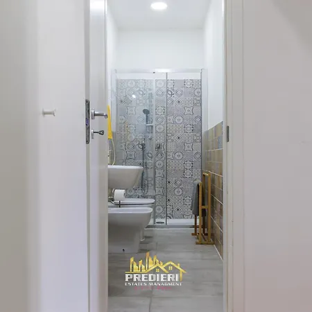 Near The Station & Wi-fi