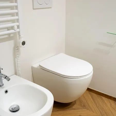 Loft Moderno Con Patio Privato A 100m Dalla Metro - La Taniere Mediolan