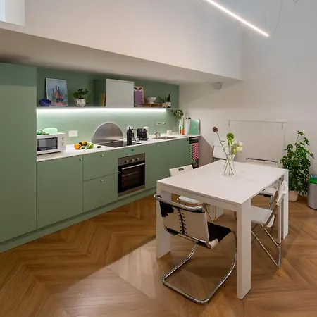 Loft Moderno Con Patio Privato A 100m Dalla Metro - La Taniere *