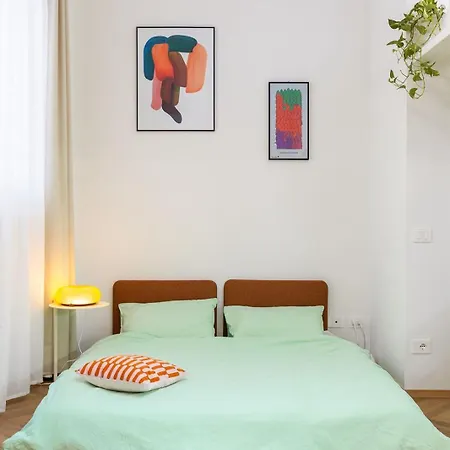 Loft Moderno Con Patio Privato A 100m Dalla Metro - La Taniere Apartament