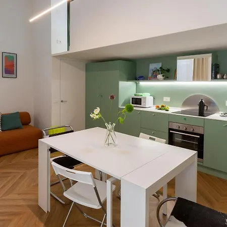 Loft Moderno Con Patio Privato A 100m Dalla Metro - La Taniere