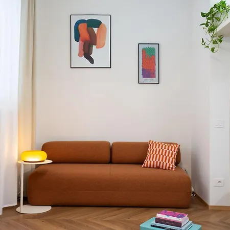 Loft Moderno Con Patio Privato A 100m Dalla Metro - La Taniere