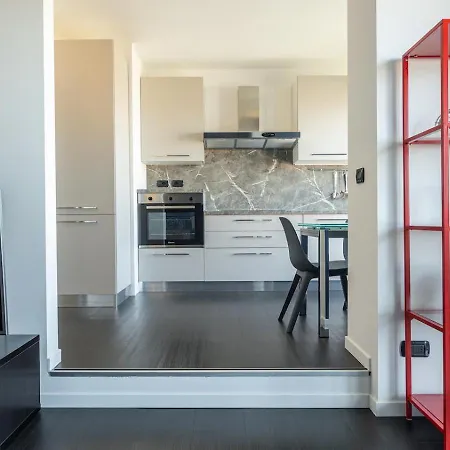 Amazing Skyline Apartment, Brera 밀라노