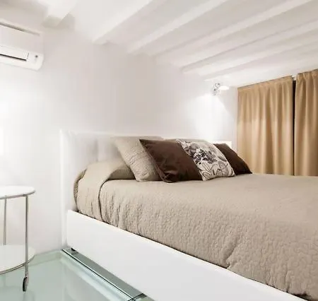 Stunning 2 Bedroom Апартаменты