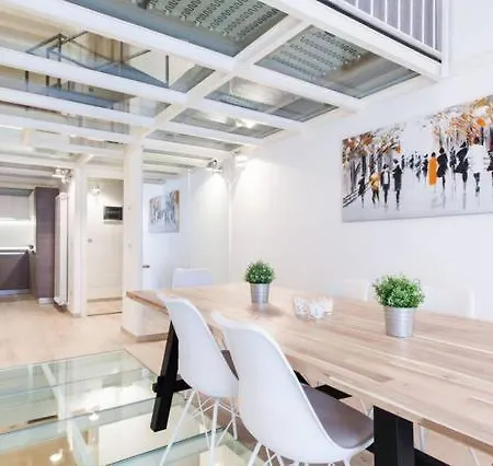 Stunning 2 Bedroom Appartement *