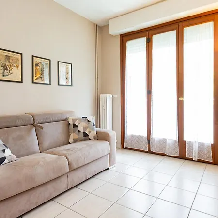 Alcuino5 Cozy And Quite Near Life By Hospity