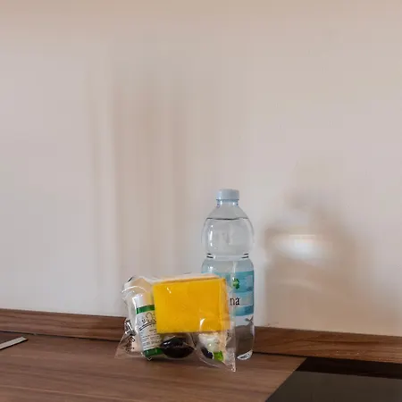 Youhosty - Montegani 2 Apartment