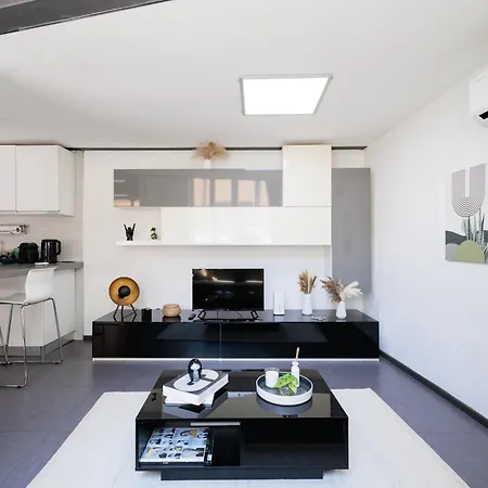 Urban House - Loft Navigli Restyled! Daire *