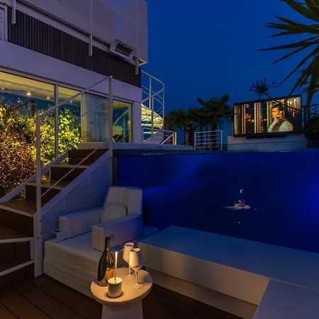 Apartmán Skyjungle, Luxury Penthouse Private Pool And