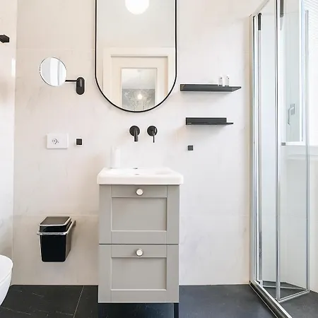 Casa Angelo Design Flat - Milan, Porta Venezia, 3 Metro Stops Duomo * 밀라노