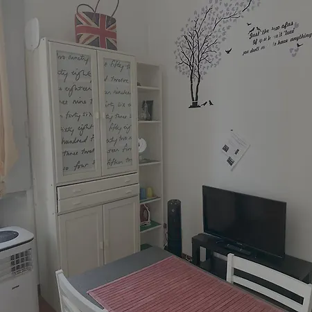 Next To Bocconi شقة ميلان