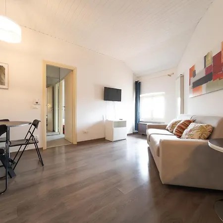 Cozy In Porta Genova - Via Vigevano Apartment Mailand