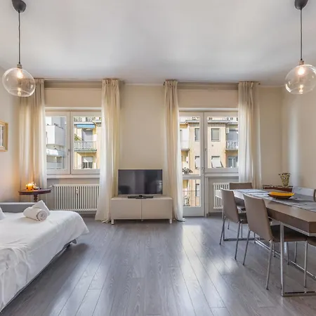 Tortona-metro Tolstoj 5min - Spacious 6 Guests - Wifi Appartamento *