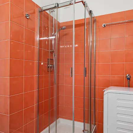 Appartamento Tortona-metro Tolstoj 5min - Spacious 6 Guests - Wifi *