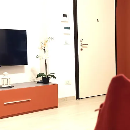 Looking 4 Charming With Courtyard On The Navigli Milán