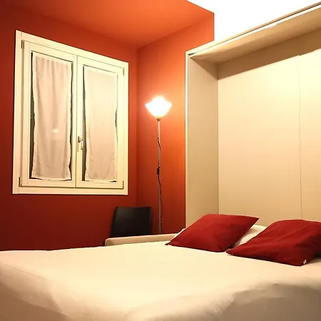 شقة Looking 4 Charming With Courtyard On The Navigli *