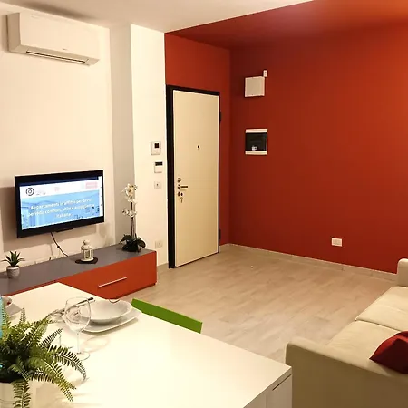 شقة Looking 4 Charming With Courtyard On The Navigli