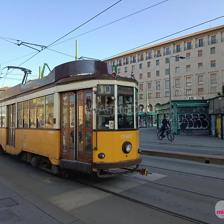 Looking 4 Charming With Courtyard On The Navigli Apartamento