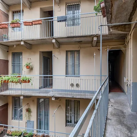 Uni Cattolica Via Novati 2 Pax Wi-fi Apartmán *
