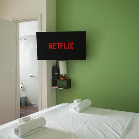 Apartamento Design Moderno:monolocale Spazioso Vicino Metro M2