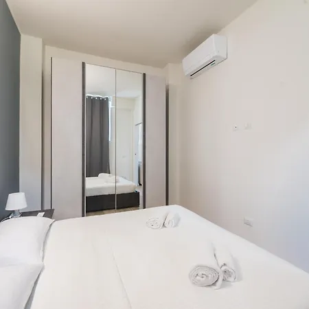 Modern 5 Min Walk From San Siro Stadium Appartement Milaan