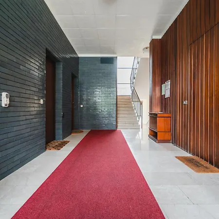 Modern 5 Min Walk From San Siro Stadium