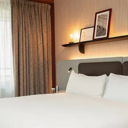 Отель Hilton 4*