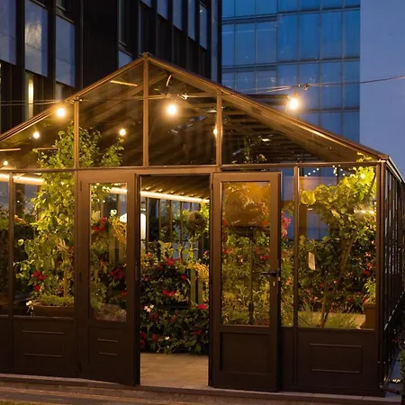 Отель Hilton 4*