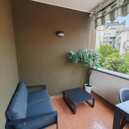 Appartamento With Exclusive Terrace In Downtown With Ac,wifi,subway M1 M2 In Shopping Area *