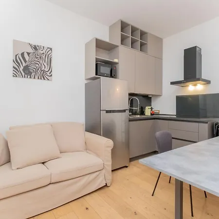 New Exclusive Fondazione Prada Tram To Duomo Milán